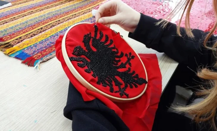 Programi Art dhe Zeje, Rama publikon fotot në prag të festave të nëntorit: Gjithçka merr jetë falë duarve të fëmijëve