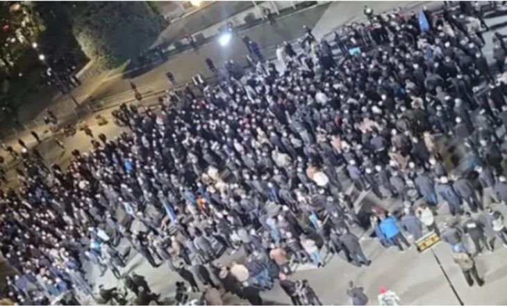Protesta e opozitës, Balla provokon: Kaq njerëz në Shkodër i cojmë krushq në dasëm…