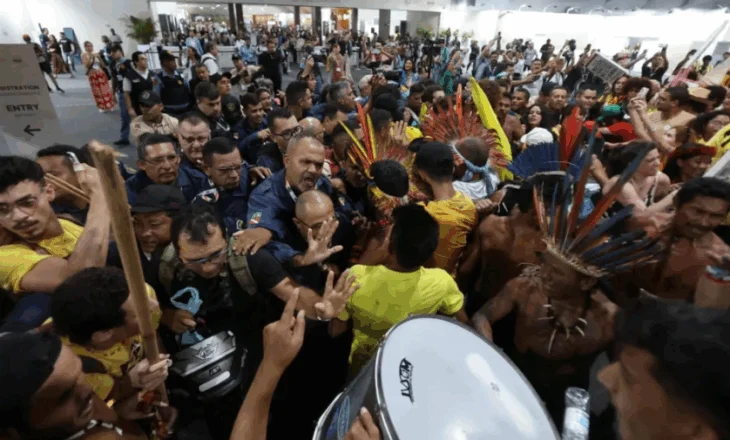 Protestuesit thyejnë sigurinë e samitit të klimës COP30 në Brazil