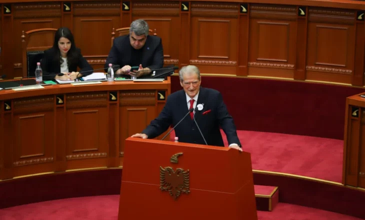 PS miratoi kalendarin për pr.buxhetin 2026, Berisha: Nuk ndodh kurrë që paketa buxhetore të vijë pa paketën fiskale! Qytetarët do nisin betejën para kryeministrisë