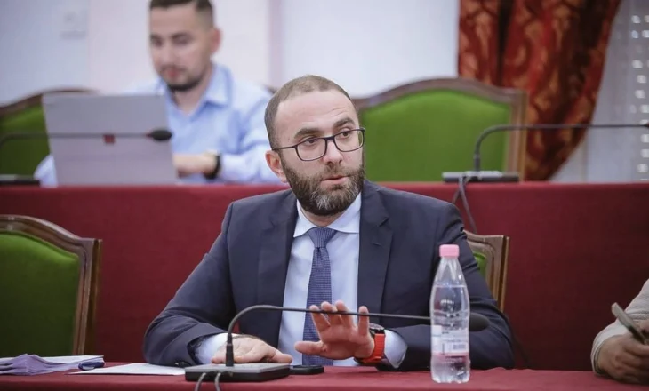 PS rrëzoi ngritjen e dy Komisioneve Hetimore, Bardhi: Duan të asgjësojnë Parlamentin siç bënë me 11 Majin