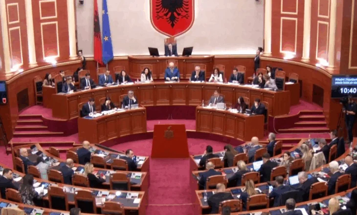 PS rrëzon kërkesën e PD për mocion me debat për minimumin jetik