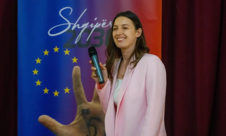 Punësimi u bë viral në rrjet, Zegjine Çaushi publikon CV e saj: Kam qenë juriste