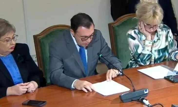 “Punonjësit si sardele”/ Kreu i Autoritetit të Konkurrencës: Duam ambjente, 35 zonja shkojnë në një tualet