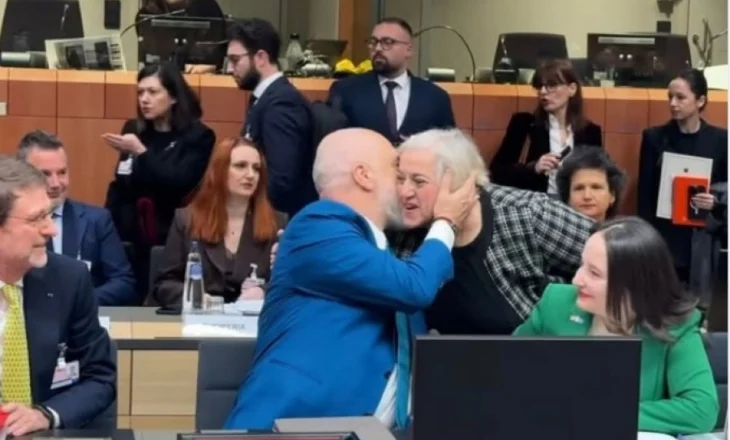 Puthja e zjarrtë/ Gazetari grek: Rama ka blerë shumë figura publike në SHBA dhe Europë për të mbajtur në pushtet regjimin e tij të drogës!