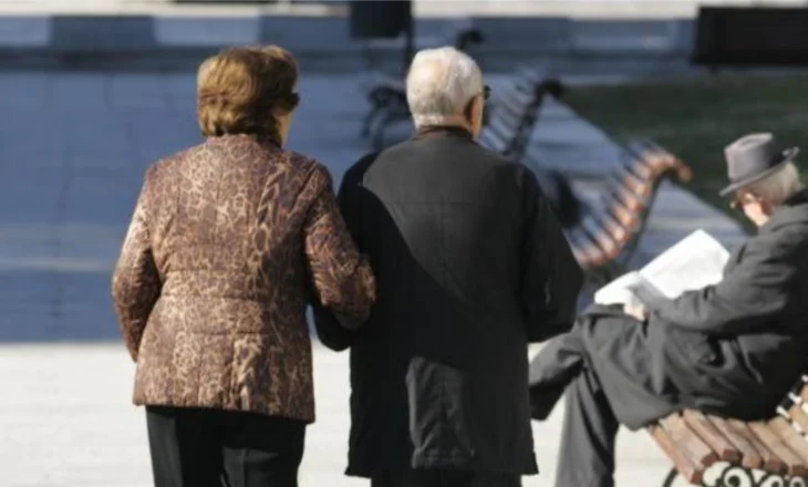 Qeveria “zgjidh qesen”, miraton shpërblimet e fundvitit, ja cilat janë kategoritë që përfitojnë bonusin…