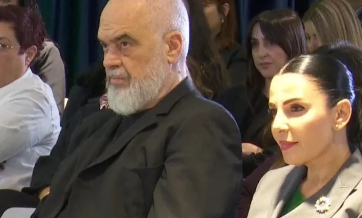 Rama dhe Balluku prezantojnë së bashku “OSHEE Charge”: Brenda vitit të ardhshëm do të hyjmë në epokën e matësve inteligjentë