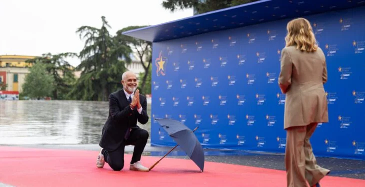 Rama “skllav i Melonit”: Shqipëria gati të bëjë çfarë të dojë Italia!