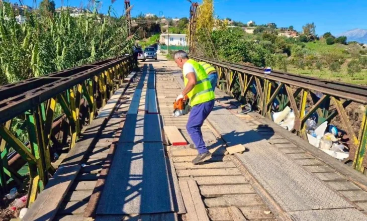 Reagim i shpejtë i institucioneve: Ura në Metoq riparohet pas denoncimit në Saranda Web