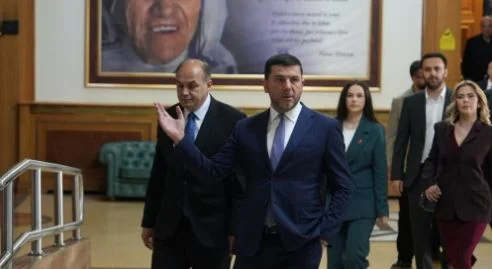 REL/ Çfarë po ndodh në Partinë Demokratike të Kosovës?