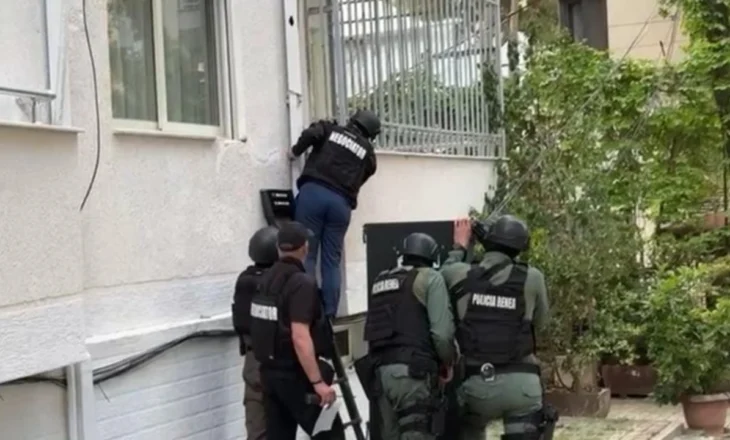 RENEA me urgjencë drejt Pukës, rrethohet banesa ku fshihet një i kërkuar