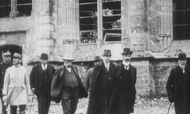 Rënia e Murit të Berlinit/ 36 vite nga bashkimi i dy Gjermanive, 9 nëntori është dita e ngjarjeve të mëdha