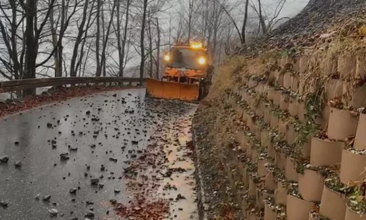 Rënie inertesh në rrugë, bllokohen 4 fshatra në Këlcyrë