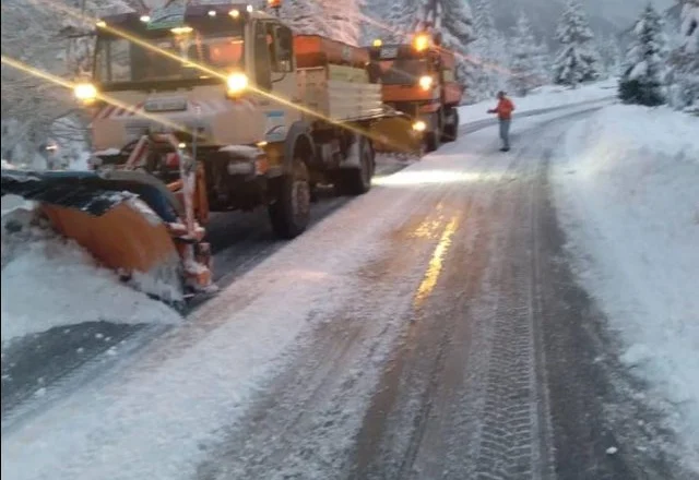 Reshje të para dëbore, zbardhen zonat e Qafë Thores, Thethit dhe Kelmendit
