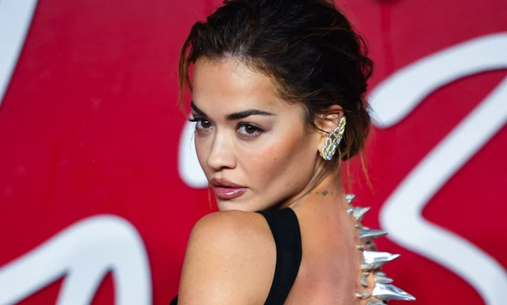 Rita Ora: Rritja si një fëmijë refugjat formoi gjithçka rreth asaj që jam