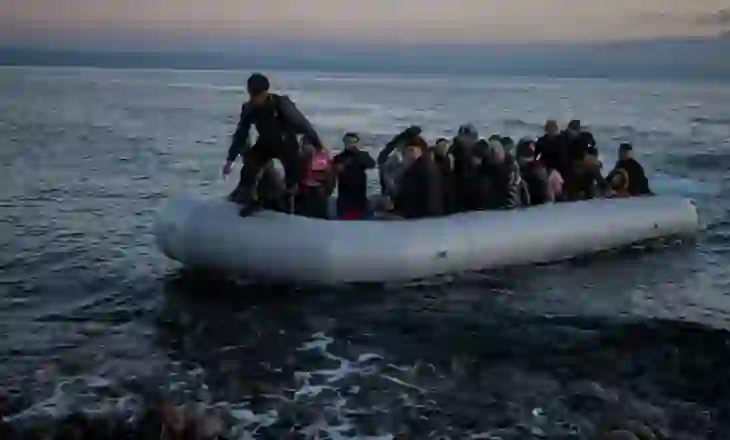 Roja bregdetare greke shpëton 31 emigrantë