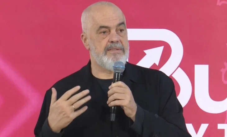 “Rritje pagash në sektorin publik dhe privat”/ Rama: Paga minimale 700 euro brenda mandatit të katërt