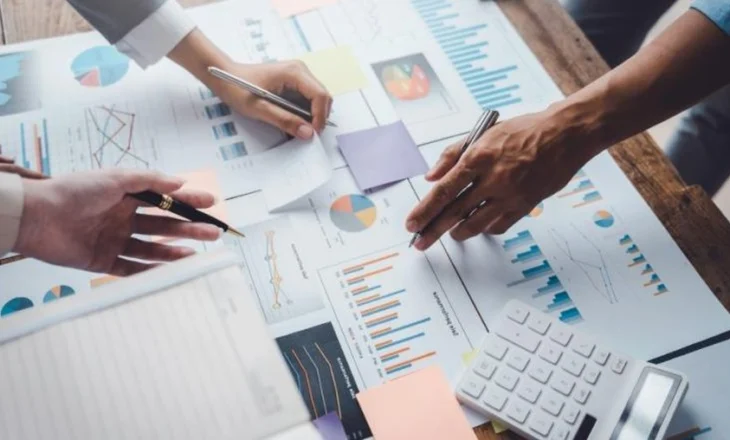 Rritje rekord të të ardhurave doganore, karburanti dhe cigaret ‘mbajnë’ arkën e shtetit