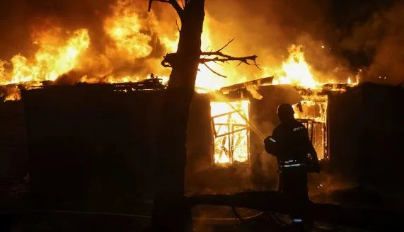 Rusia godet me dronë Kharkivin, viktima dhe shkatërrim në zona të banuara