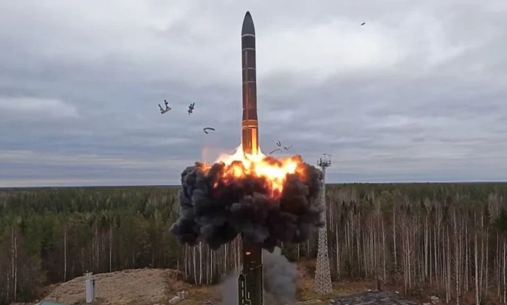 Rusia i bën thirrje SHBA-së: Qartësoni sinjalet kontradiktore për testimet bërthamore