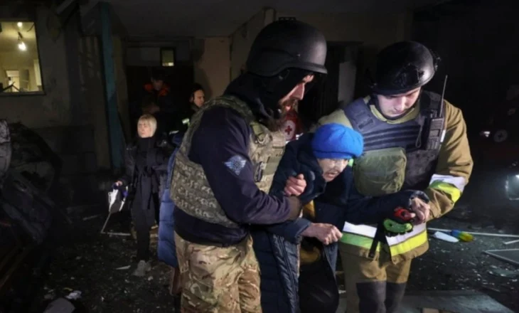 Rusia i dorëzon Kievit mbi 1,000 trupa të ushtarëve ukrainas