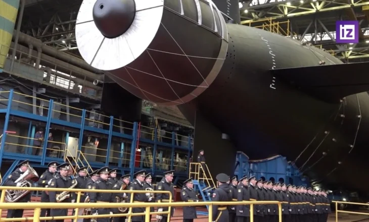 Rusia prezanton nëndetësen e re bërthamore “Khabarovsk”, e aftë të transportojë “dronin e shkatërrimit” Poseidon