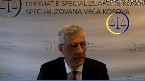 Seanca në Hagë/ Hashim Thaçi mesazh urimi për 28 Nëntorin: Festoni të bashkuar, nëntorët e tjerë besoj t’i festojmë bashkë