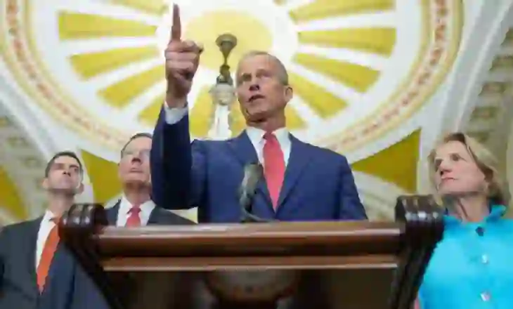 Senati amerikan miraton marrëveshjen që synon t’i japë fund mbylljes së qeverisë