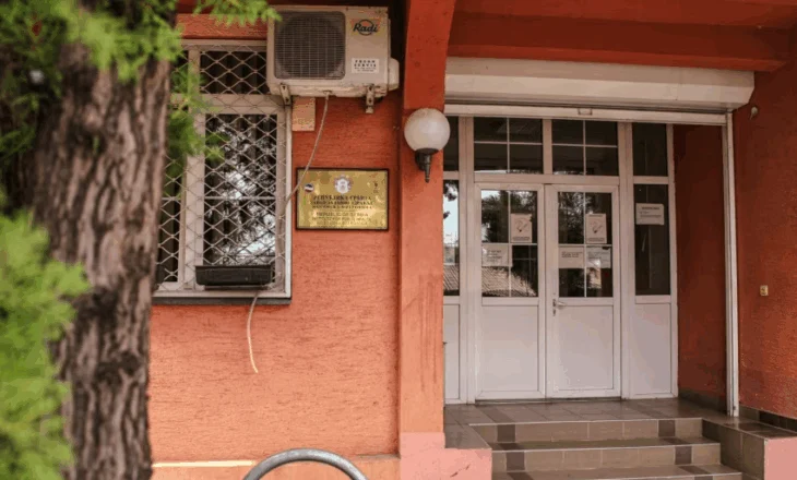 Serbia zgjat afatin për përzgjedhjen e punëtorëve të rinj shëndetësorë në Kosovë në prag të zgjedhjeve të reja