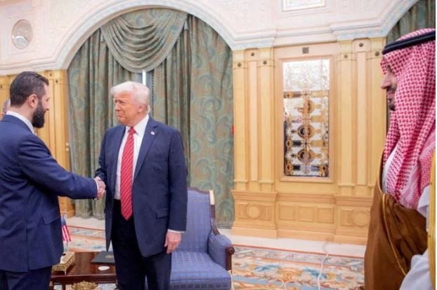 SHBA-ja heq sanksionet ndaj presidentit sirian Ahmed al-Sharaa përpara takimit me Trump të hënën