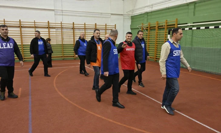 Shërbimi Sekret Amerikan trajnon truprojet që mbrojnë Dumanin