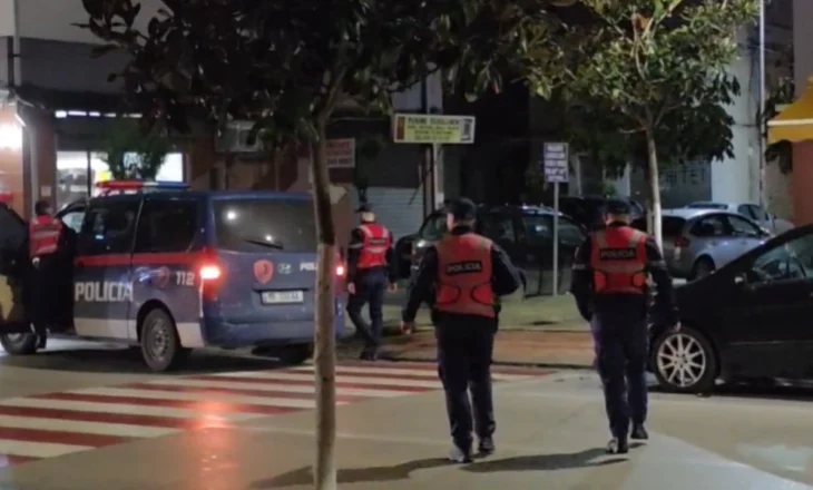 Sherr në Fier/ Plagoset me thikë 33-vjeçari, autori në kërkim