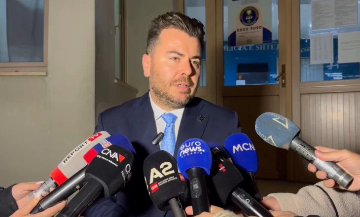 Sherri me anëtarët e këshillit bashkiak për tokat, Kapri mbron 27-vjeçarin nga Pogradeci: Model ii duhur, mbron të drejtat e komunitetit