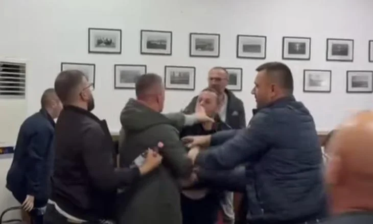 Sherri në Këshillin Bashkiak, arrestohet 27-vjeçari