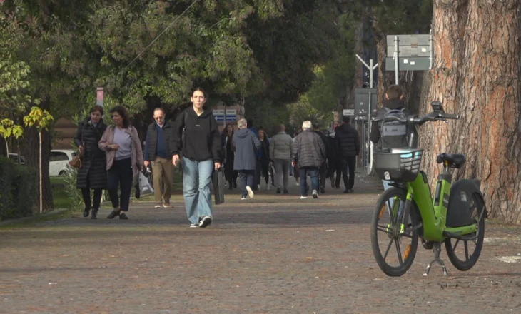 “Shfaqen rastet e para me COVID/ Autoritetet paralajmërojnë rritje të infeksioneve