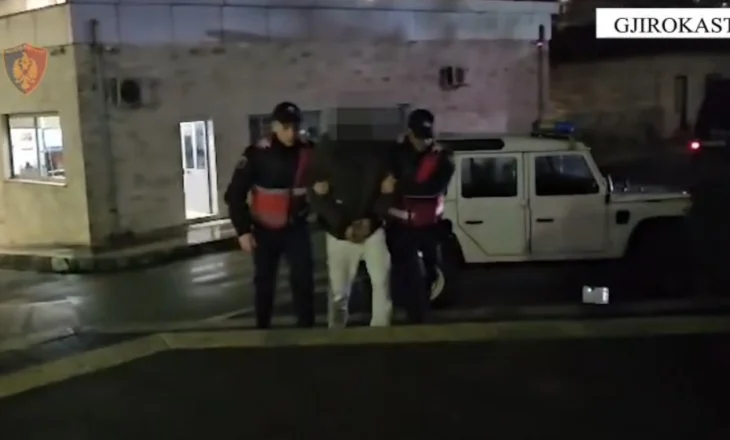 Shisnin lëndë narkotike në lagjet e Gjirokastrës/ Arrestohen 10 shtetas, procedohen 3 të tjerë