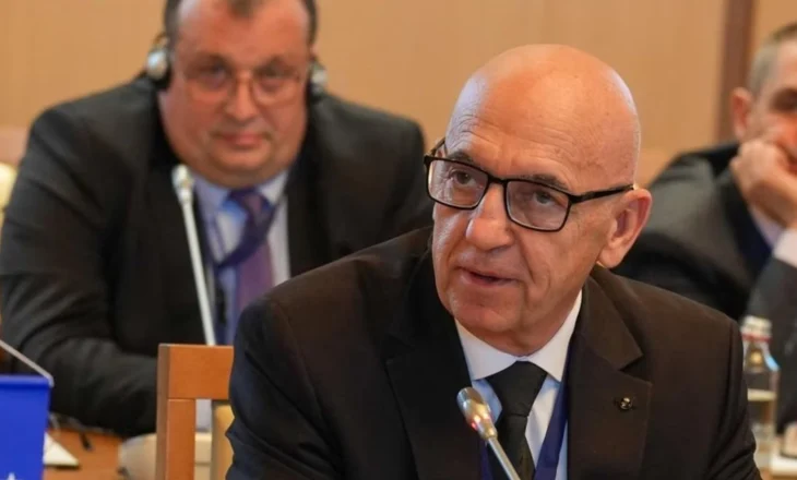 Shkarkohet nga detyra kryeprokurori i shtetit në Kosovë, dyshohej se kishte bashkëpunuar me gjyqtaren serbe