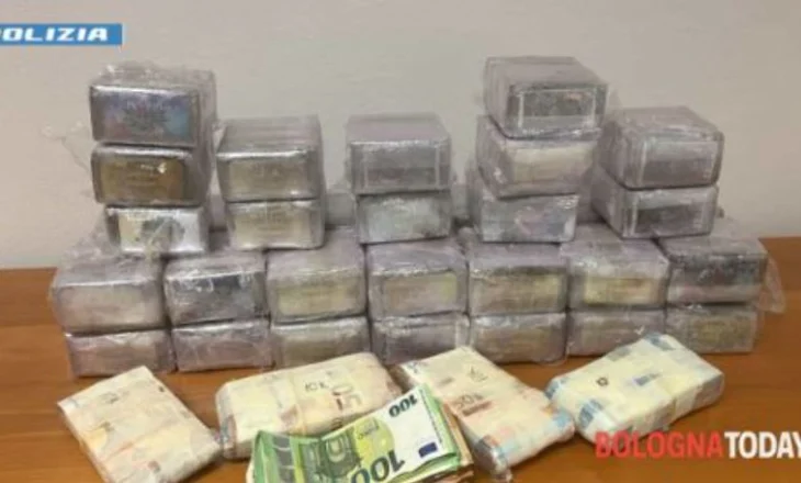 Shkatërrohet banda e drogës/ Arrestohen tre shqiptarë, u sekuestrohet…