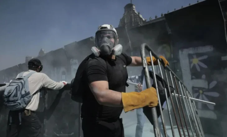 Shpërthejnë protestat kundër presidentes Sheinbaum në Meksikë, përleshjet lënë 120 të plagosur