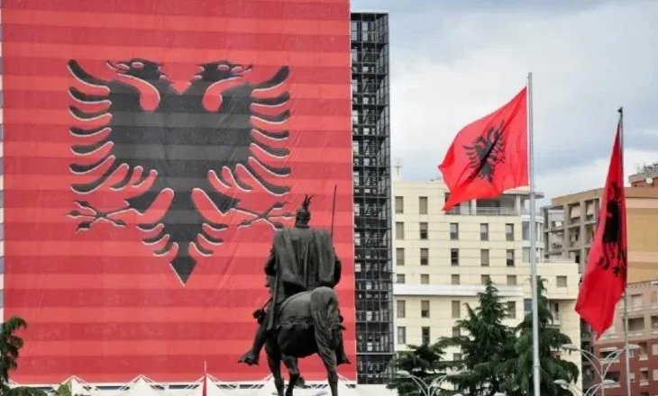 Shqipëria feston sot 113-vjetorin e Shpalljes së Pavarësisë, aktivitete në të gjithë vendin