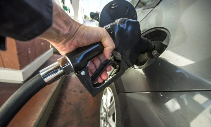 Shqiptarët nuk ndalen! Konsumi i karburantit, kafes dhe duhanit arrin nivele rekord