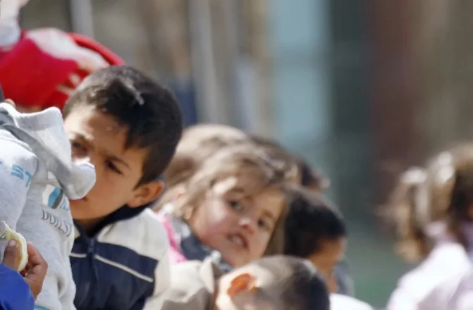 Shqiptarët të tretët në Europë për lejet e qëndrimit për të mitur në BE, lemë pas Ukrainën dhe Bjellorusinë