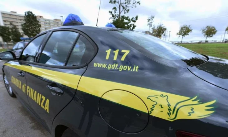 Shqiptari drejtonte trafikun e drogës nga Holanda në Romë, sekuestrohen 210 kg kokainë, 8 persona në pranga