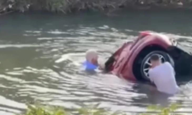 Shqiptari, heroi i ditës në Itali/ Hidhet në kanal dhe shpëton një person