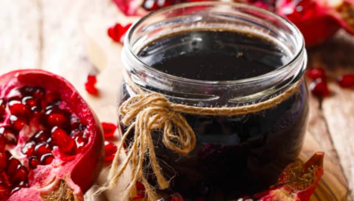 Shurupi me shegë dhe mjaltë për të luftuar kollën