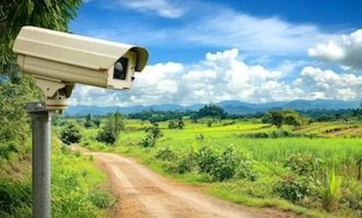 Sikur “i përpiu” dheu/ 3 zhdukje misterioze, Përmeti merr masat: Kamera sigurie në rrugë dhe rrethina