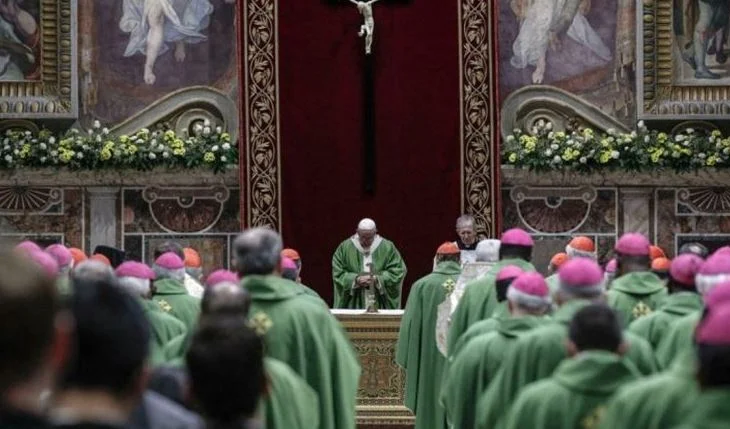 Skandal në Kishën Katolike të Spanjës — Peshkopi akuzohet për abuzim seksual me të mitur