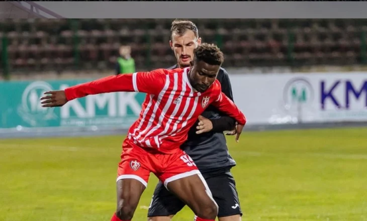 Spektakël në “Loni Papuçiu”, 5 gola të shënuar në Apolonia-Skënderbeu. Në fund festojnë korçarët