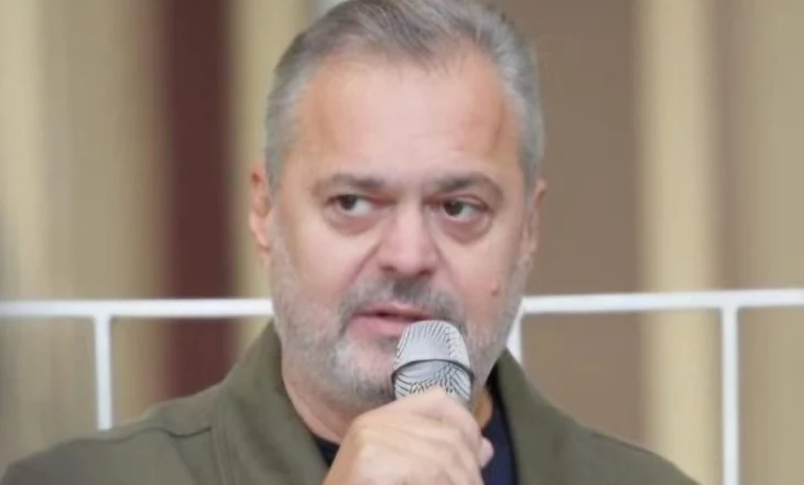 Spekulanti Ben Blushi, si po përdor kartën e myslimanëve për të shitur librin e vet