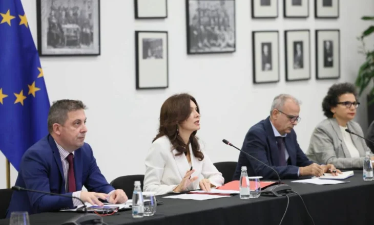 Spiropali me 27 ambasadorët shqiptarë: Fazë e re bashkëveprimi për ofensivën diplomatike të integrimit